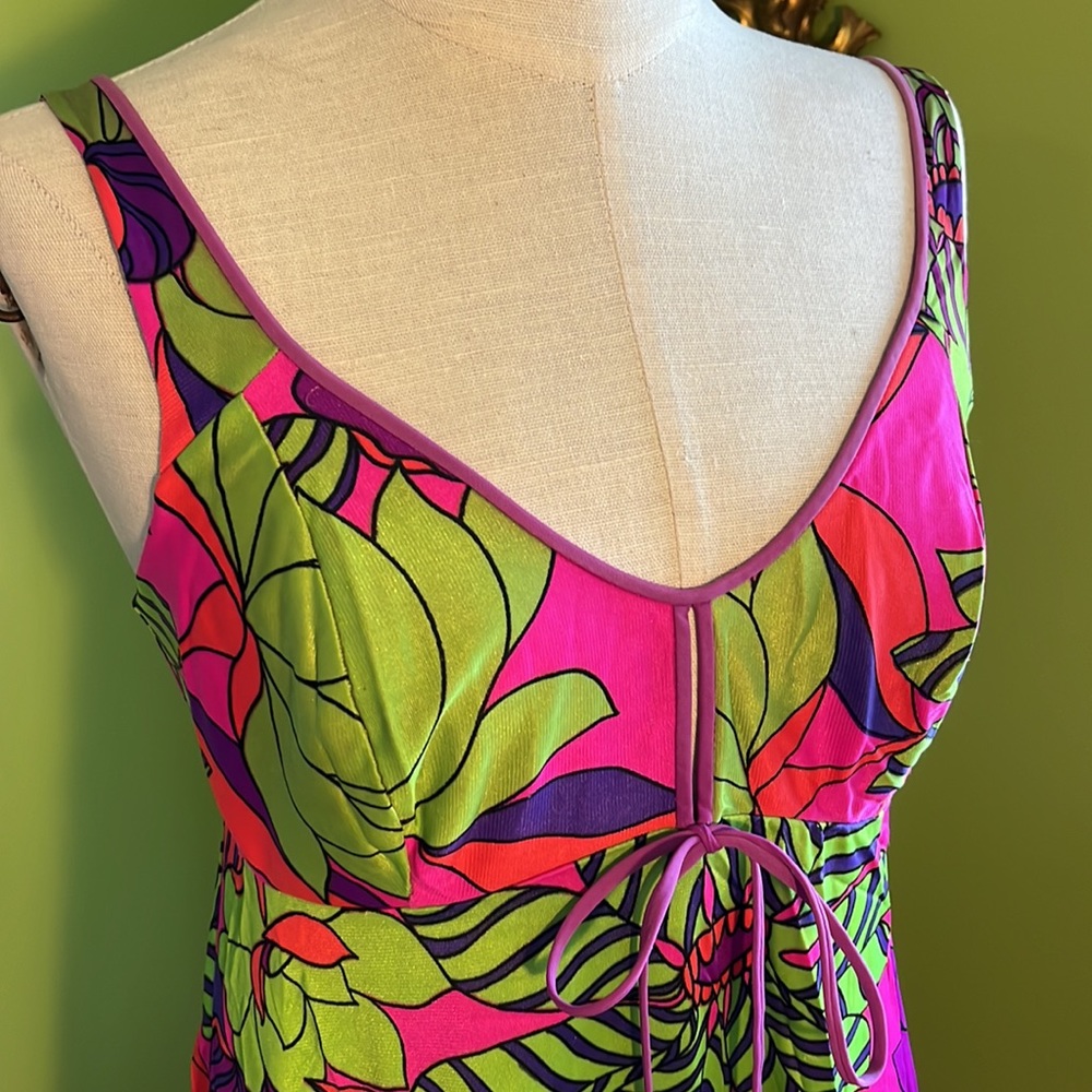 vintage 60s psychedelic jungle nightgown. - Picture 2 of 6